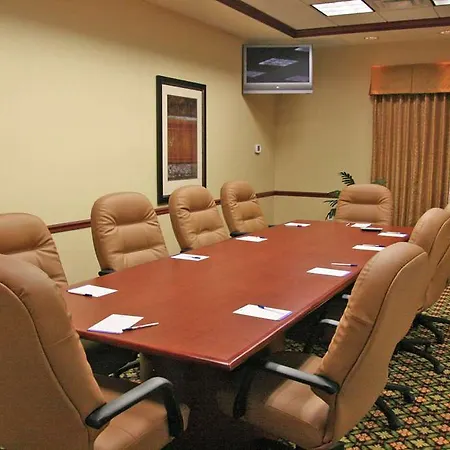 Hilton Garden Inn Indianapolis Airport 