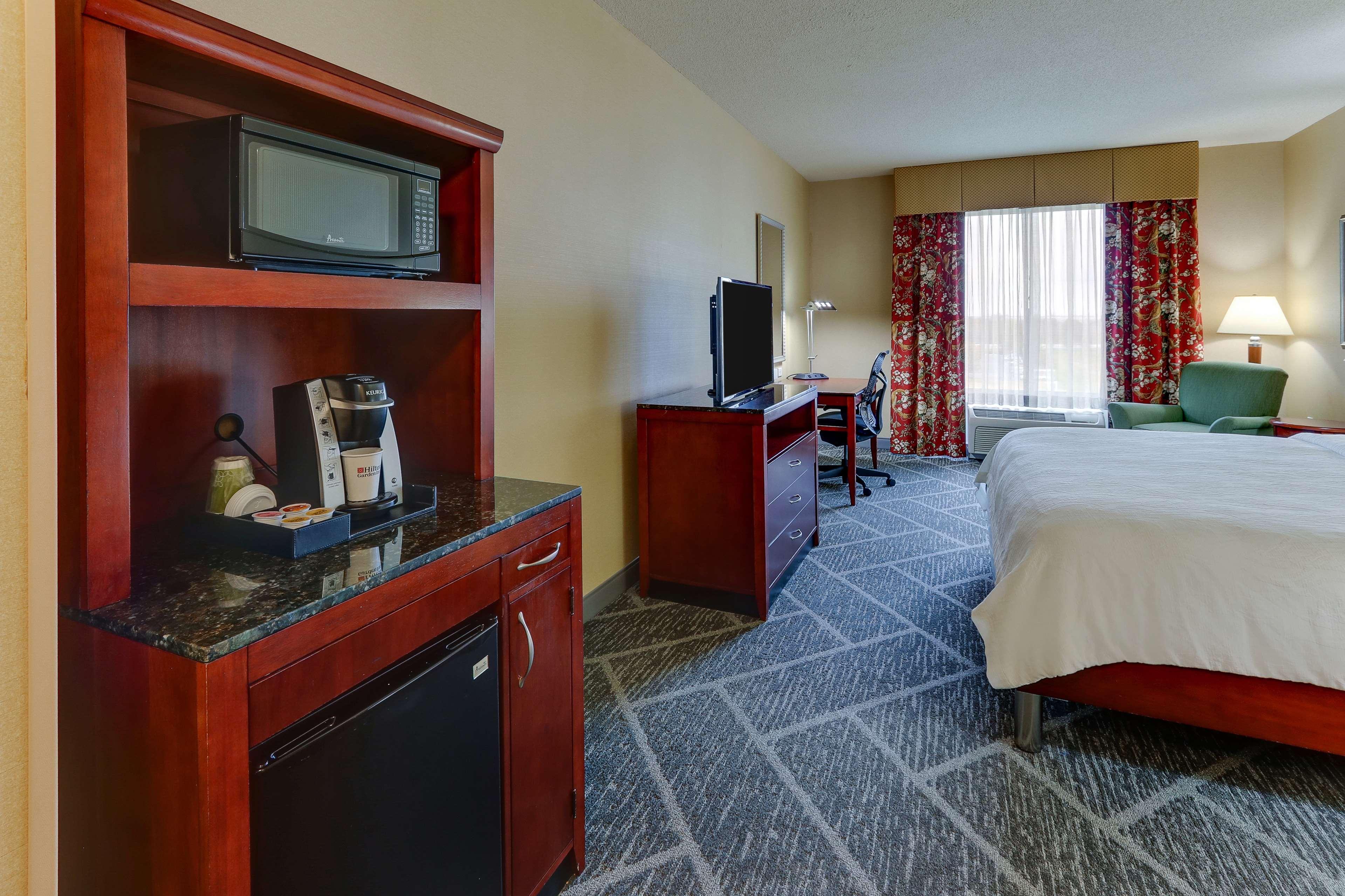 Hilton Garden Indianapolis Airport Hotel